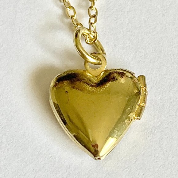 Vintage Gold Flower Heart Locket Necklace Dainty Small Photo Charm 18" Plated - Picture 5 of 10